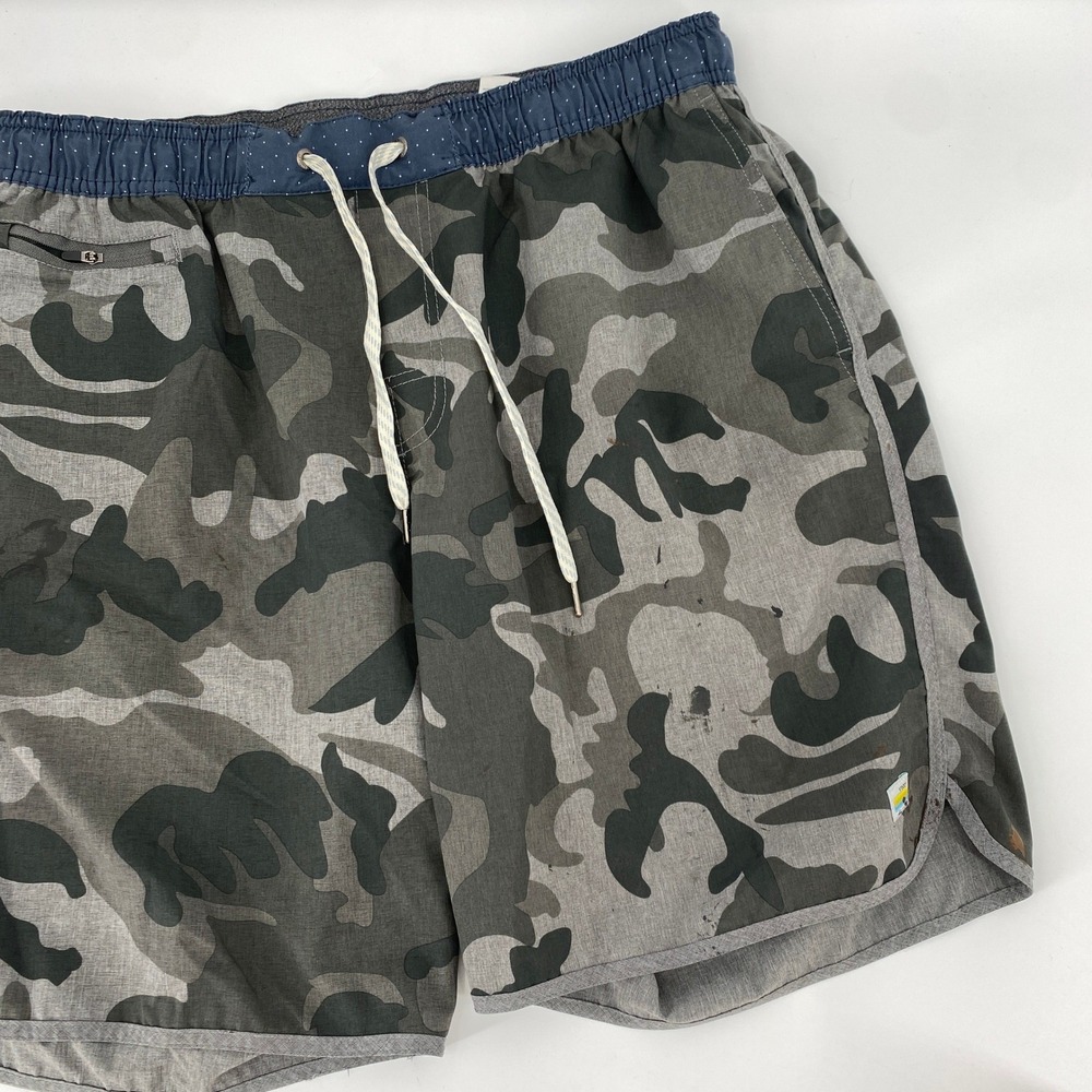 Vuori Board Shorts Mens XL Gray Camo 4-Way Stretch Swim Trunks